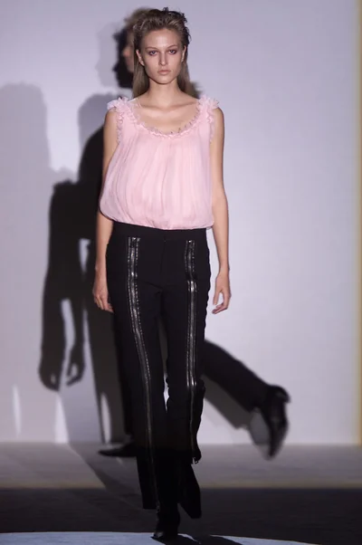 Look 4
